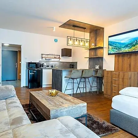 מלון דירות Apartmany Resort Vrchlabi 4*